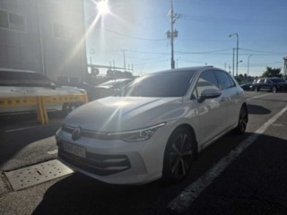 골프 8세대 2.0 TDI 프레스티지